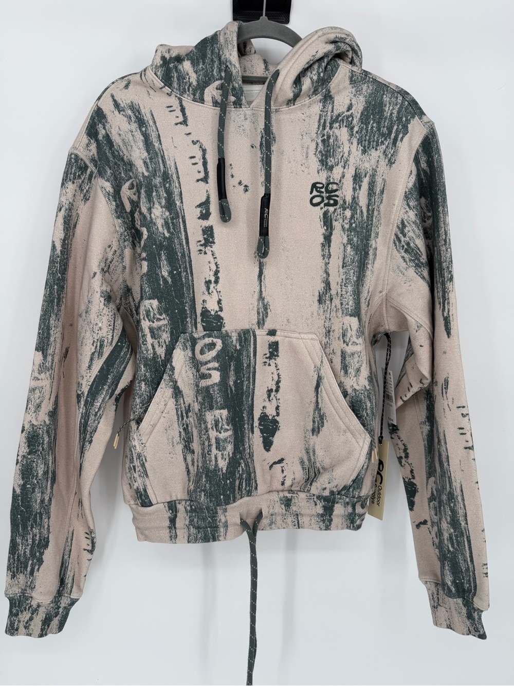 RC Outdoor Supply Brushstroke Print Hoodie in Beige and Gray